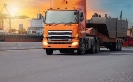 Closed-Loop Logistics: How Autonomous Trucks Are Turning Ports and Factories Into 24/7 Powerhouses