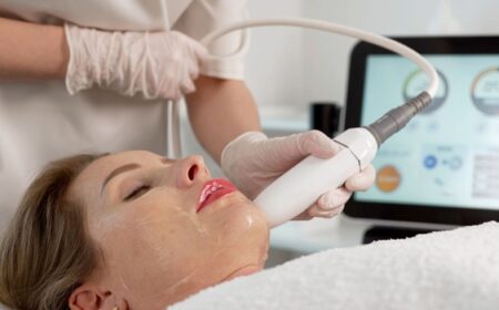 How Dermatology, Cosmetics, and Advanced Actives are Powering a Fast Aesthetics Revolution