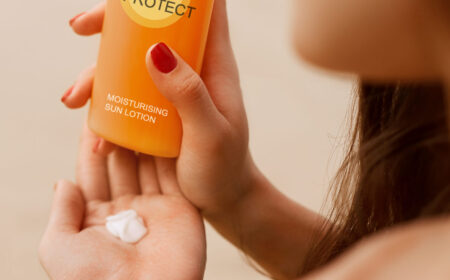 What If Sunscreen Evolved into a Real-Time, Intelligent Skin Longevity System?